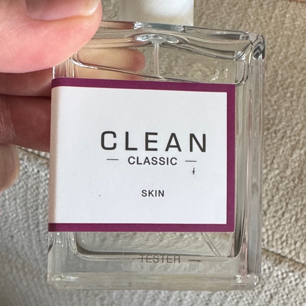 Clean Classic Skin - Picture 2 of 3